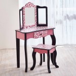 Masuta de toaleta copii cu 3 oglinzi, sertar si scaun ROZ- Vanity Table and Stool  Masuta de toaleta copii cu 3 oglinzi, sertar si scaun ROZ- Vanity Table and Stool